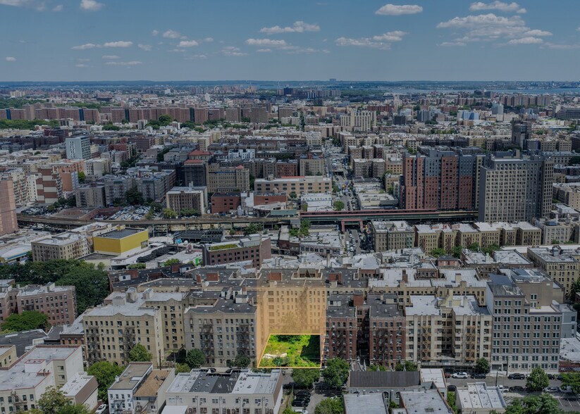 1210 Woodycrest Avenue, Bronx, NY à vendre - Photo principale - Image 1 de 4