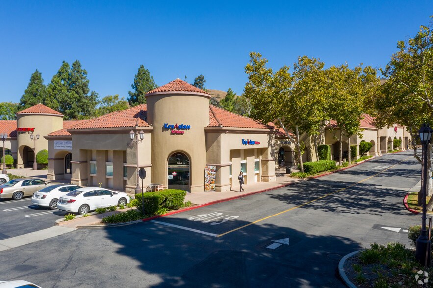 3815-3963 E Thousand Oaks Blvd, Westlake Village, CA à louer - Photo du bâtiment - Image 3 de 31