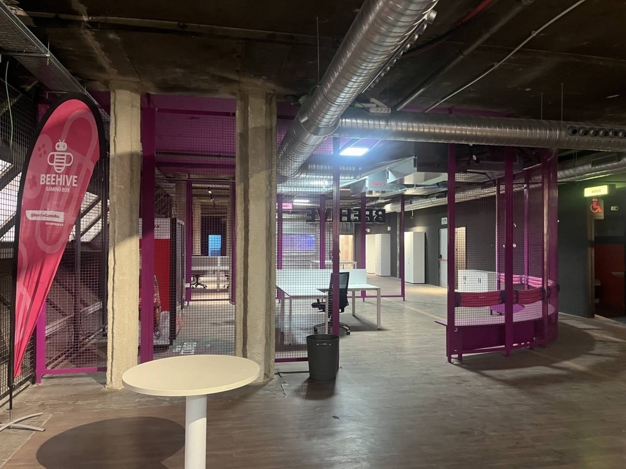 Bureau/Commerce de détail dans Madrid, Madrid à louer Photo intérieure- Image 1 de 3