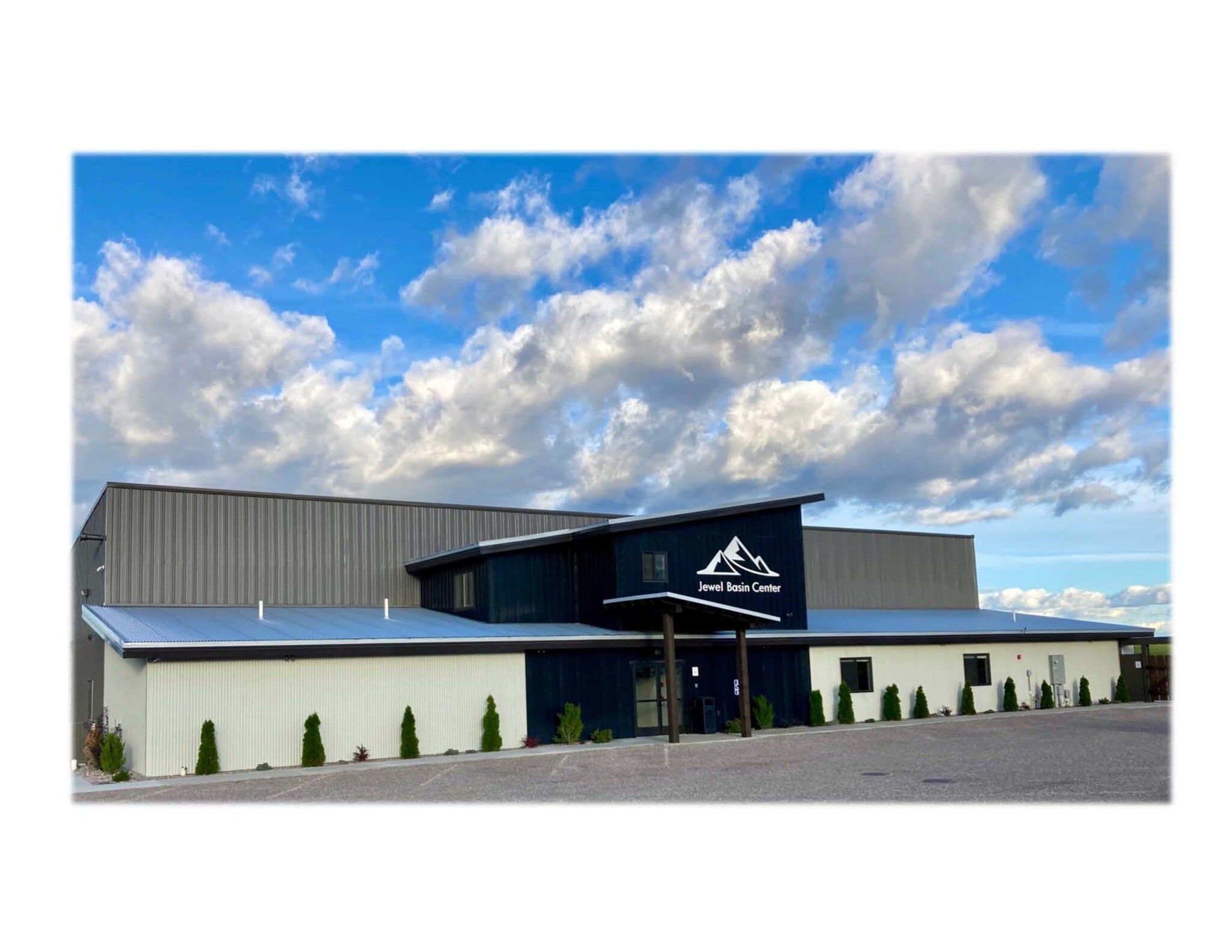 218 Sportsman Ln, Bigfork, MT for lease Building Photo- Image 1 of 10