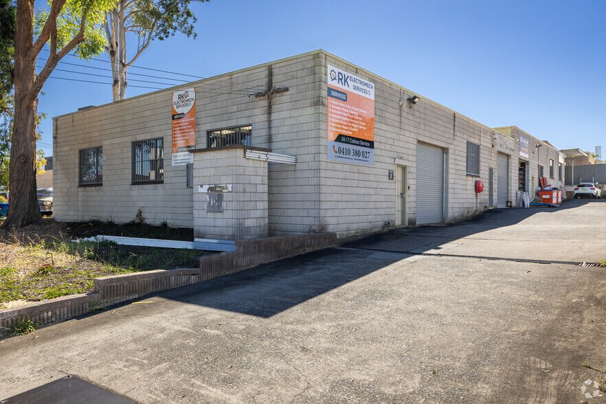 16-18 Bearing Rd, Seven Hills à louer - Photo du bâtiment - Image 3 de 4