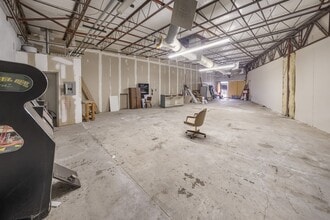 6161 S 33rd West Ave, Tulsa, OK for lease Interior Photo- Image 1 of 6
