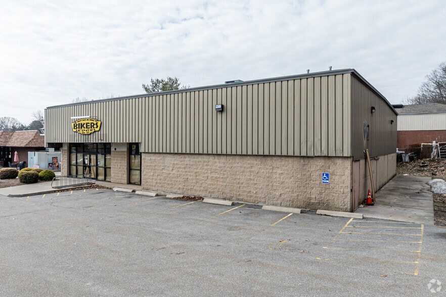 427 Winsted Rd, Torrington, CT for lease - Building Photo - Image 3 of 18