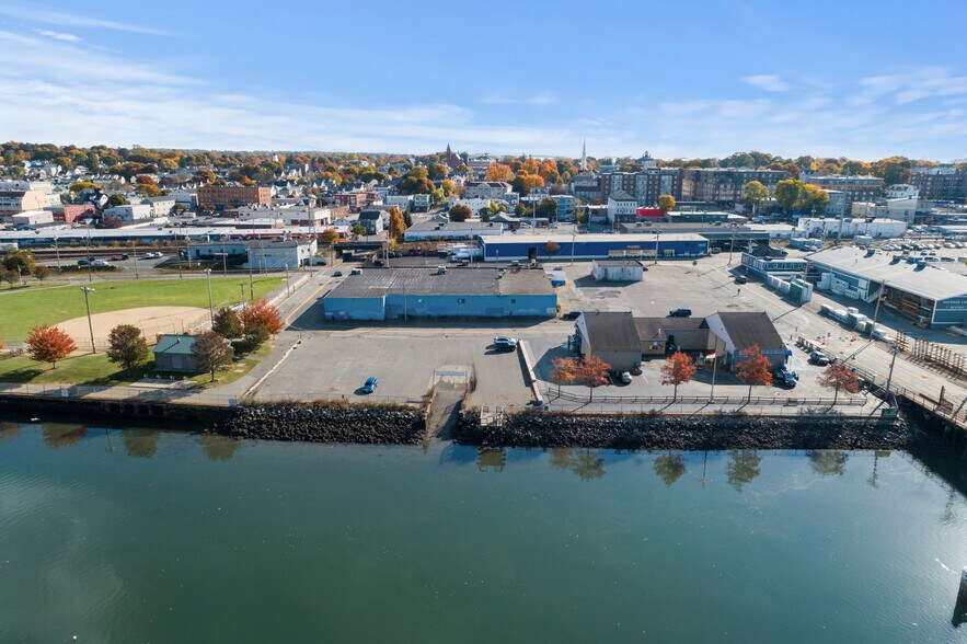 88-100 River St, Beverly, MA à louer - Photo du bâtiment - Image 3 de 7