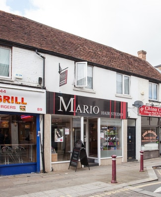 Plus de détails pour 91 Guildford St, Chertsey - Commerce de détail à louer