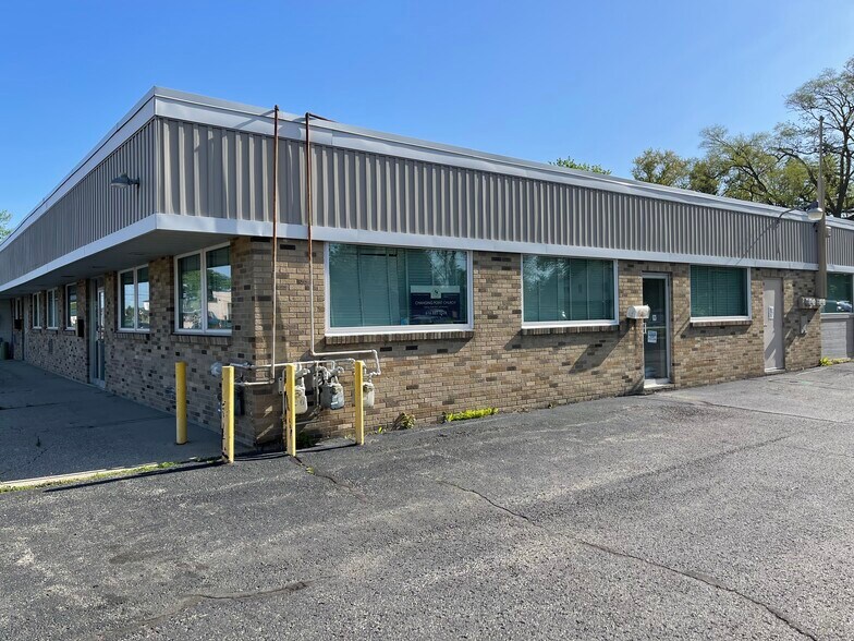 3060 Madison Ave SE, Grand Rapids, MI à louer - Photo du bâtiment - Image 2 de 11