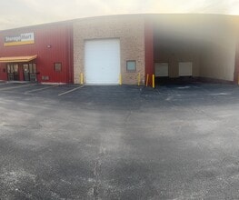 14007-14015 Industrial Rd, Omaha, NE for lease Interior Photo- Image 1 of 8