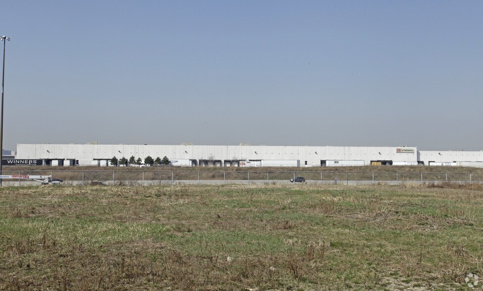 89 Walker Dr, Brampton, ON for lease - Building Photo - Image 2 of 2