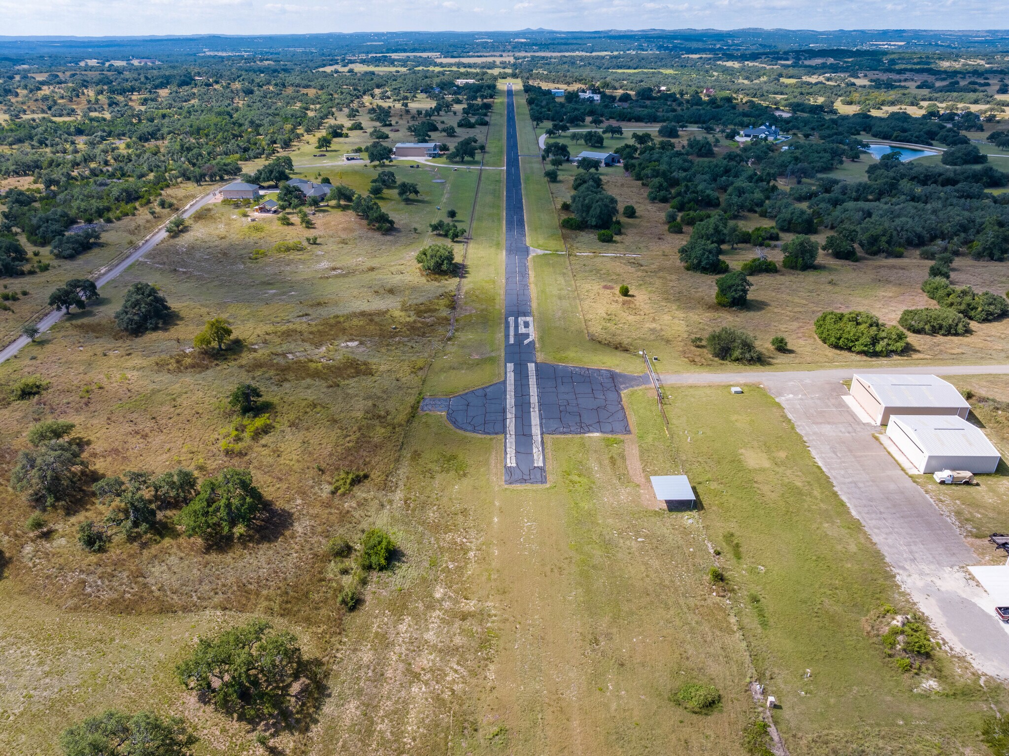 000 N Tailwind Dr, Blanco, TX à vendre Photo du bâtiment- Image 1 de 12
