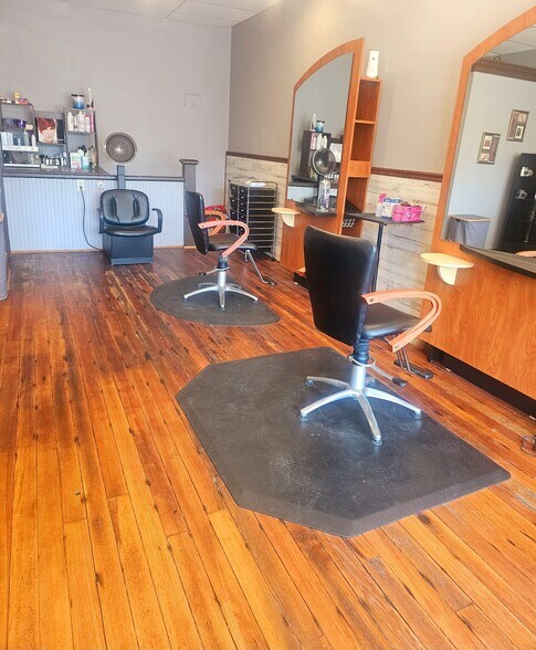 6 Mill St, Carthage, IN à vendre - Photo du bâtiment - Image 3 de 23