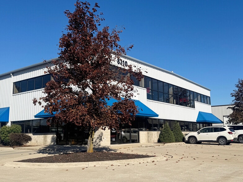 8310 Clinton Park Dr, Fort Wayne, IN for lease - Building Photo - Image 2 of 7