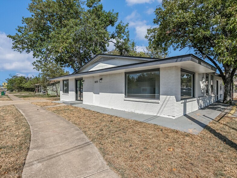 900 W 2nd St, Taylor, TX à vendre - Photo du b timent - Image 3 de 20