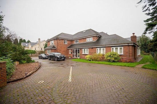 Hasty Ln, Altrincham à vendre - Photo du bâtiment - Image 2 de 22
