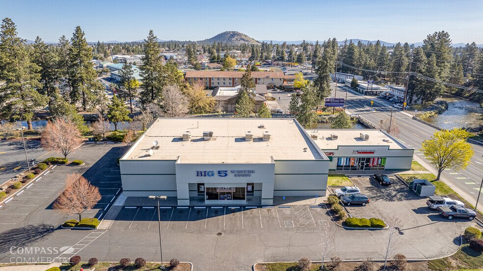 61545 S Highway 97, Bend, OR à vendre - Photo du bâtiment - Image 3 de 12