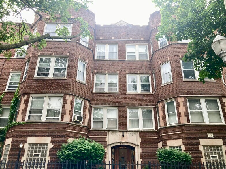 8021 S Drexel Ave, Chicago, IL à vendre - Photo du bâtiment - Image 2 de 6