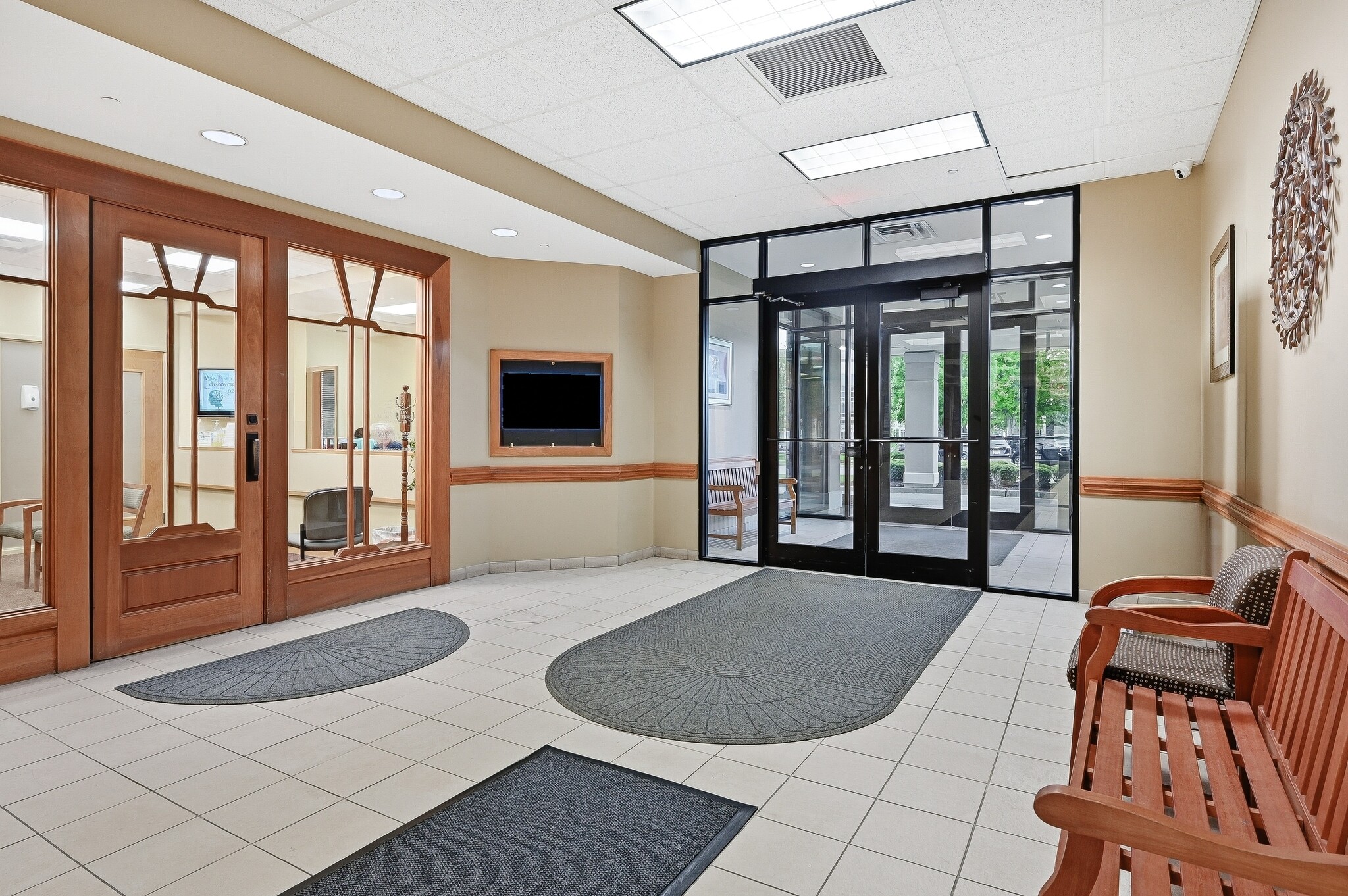 750 Fletcher Dr, Elgin, IL à louer Photo intérieure- Image 1 de 31