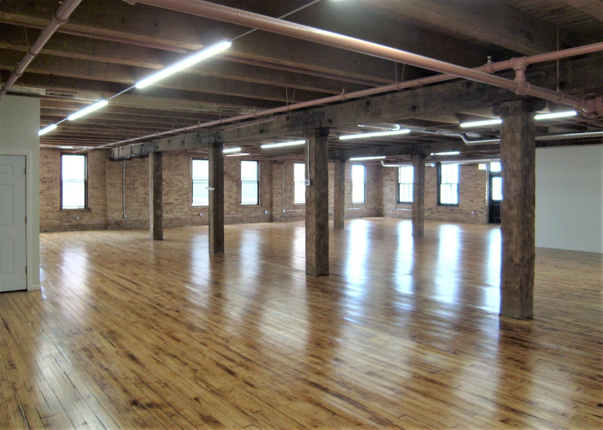 346 N Justine St, Chicago, IL for lease Interior Photo- Image 1 of 2