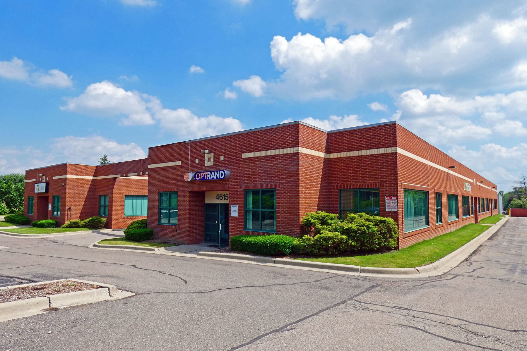 46029-46155 Five Mile Rd, Plymouth, MI for lease Primary Photo- Image 1 of 8