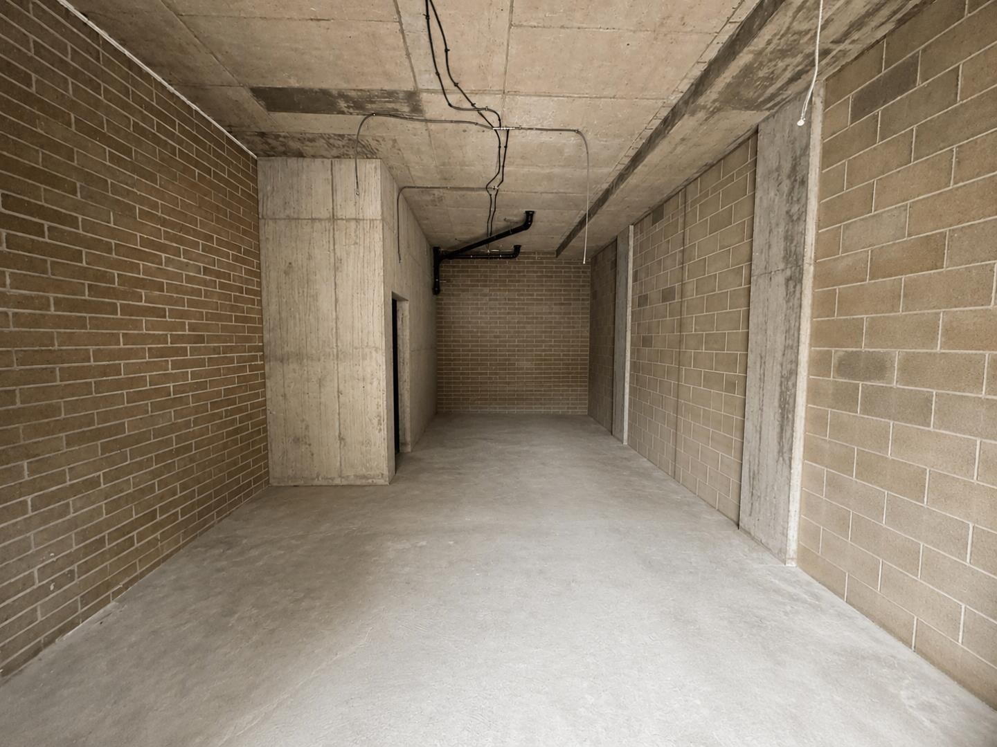 92-98 Warwick Rd, London for lease Interior Photo- Image 1 of 1