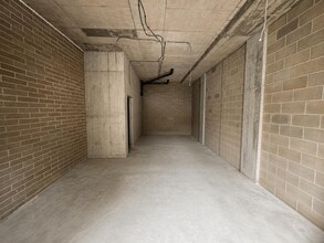 92-98 Warwick Rd, London for lease Interior Photo- Image 1 of 1