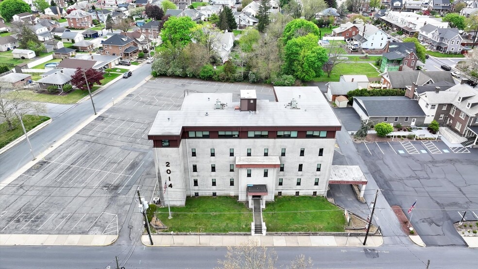 2014 Laubach Ave, Northampton, PA for sale - Building Photo - Image 2 of 43