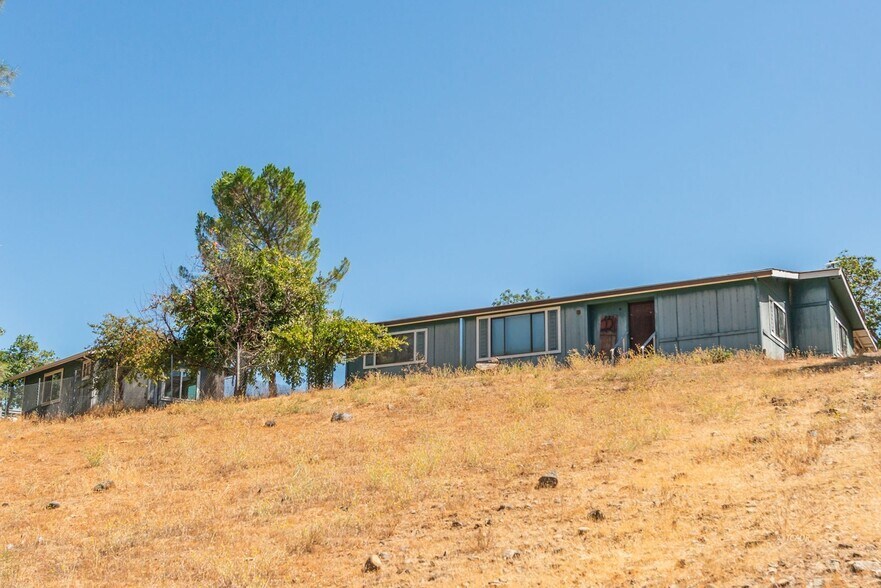 30661 State Highway 3, Douglas City, CA à vendre - Photo du bâtiment - Image 3 de 35