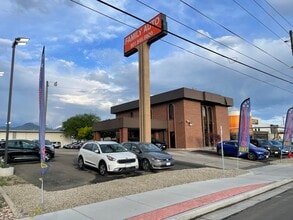 1735 S 300 W, Salt Lake City, UT for lease Interior Photo- Image 2 of 8