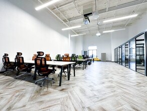 118 Vintage Park Blvd, Houston, TX for lease Building Photo- Image 1 of 4