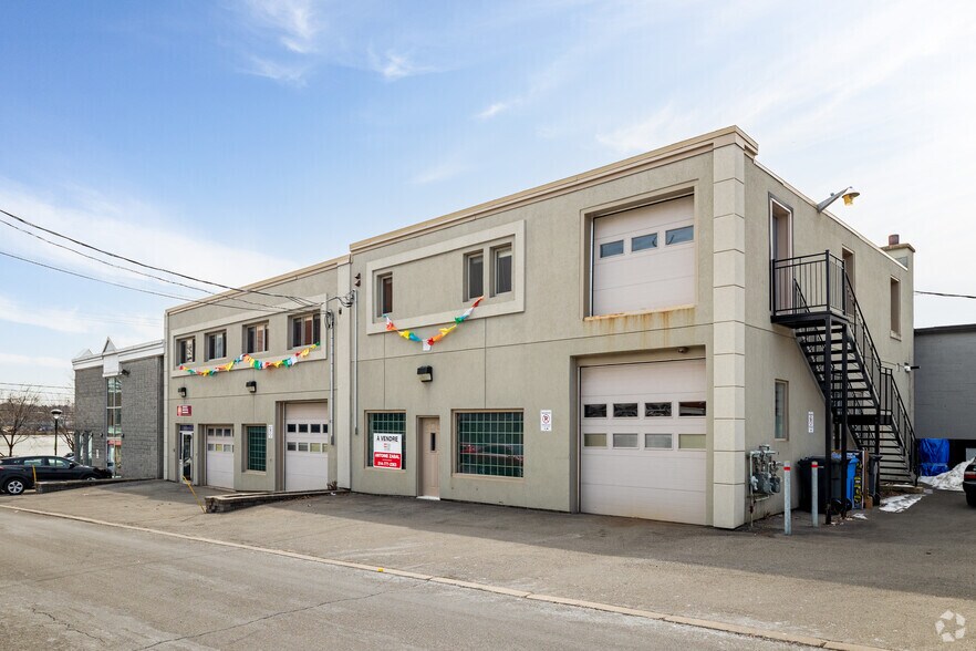 37 Rue Sainte-Anne, Ste-Anne-de-Bellevue, QC à vendre - Photo du bâtiment - Image 2 de 18