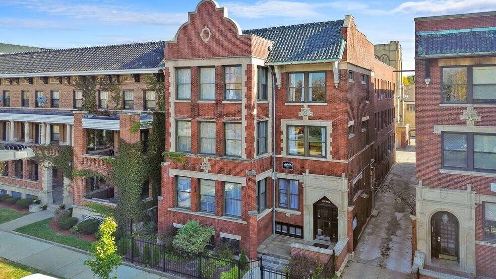 5017 S Drexel Blvd, Chicago, IL à vendre - Photo du bâtiment - Image 3 de 6