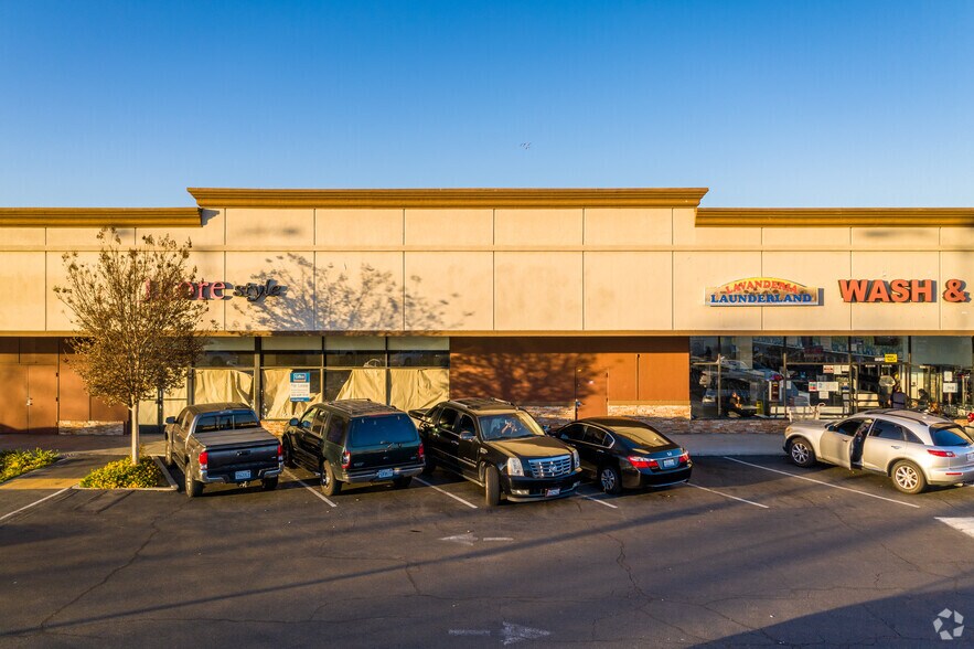 15202-15230 Hawthorne Blvd, Lawndale, CA à louer - Photo du bâtiment - Image 3 de 14