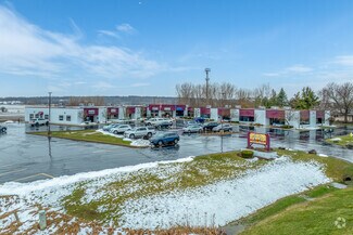 Plus de détails pour N64 W24801 Main St, Sussex, WI - Bureau à vendre