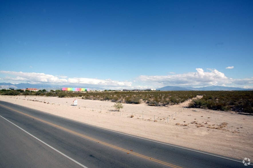 6955 S Country Club Rd, Tucson, AZ for sale - Building Photo - Image 3 of 5
