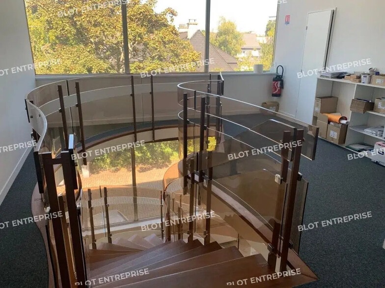 Bureau dans Rennes à louer - Photo intérieure - Image 2 de 8