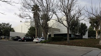 Plus de détails pour 10720 Mulberry Ave, Fontana, CA - Industriel à louer