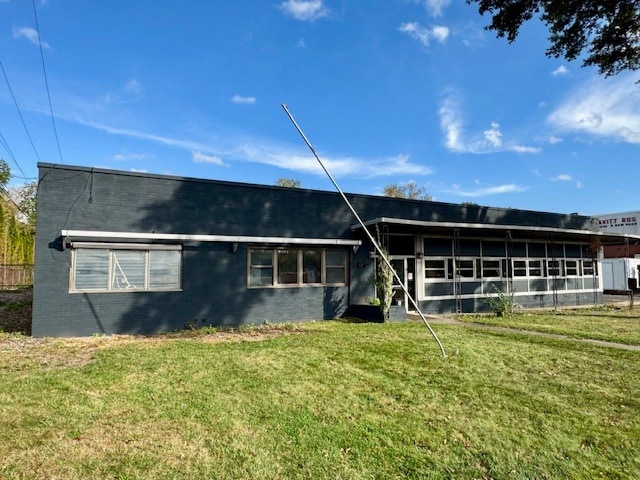 96 Granby St, Bloomfield, CT for lease - Building Photo - Image 2 of 6