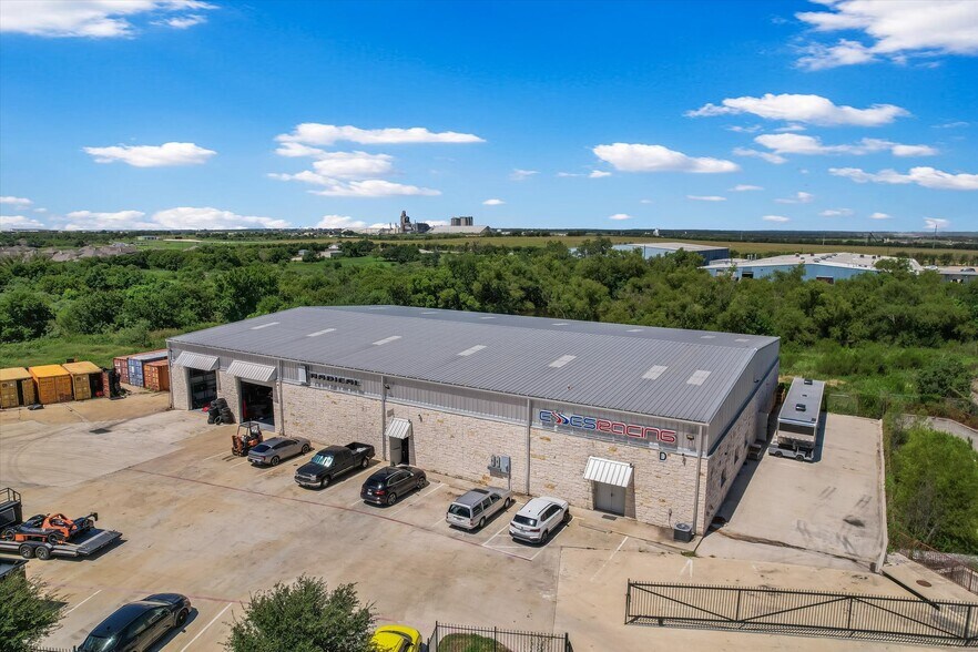 1481 Robert S Light Blvd, Buda, TX à louer - Photo du bâtiment - Image 2 de 14