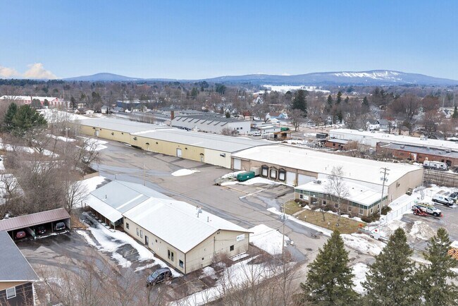 Plus de détails pour 930 Single Ave, Wausau, WI - Industriel à louer