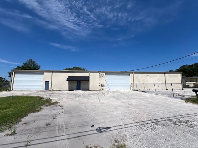 205 Complex Dr, Lakeland, FL for lease - Building Photo - Image 1 of 12