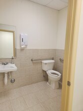 14215-14285 SW 42nd St, Miami, FL à louer Photo intérieure- Image 2 de 4