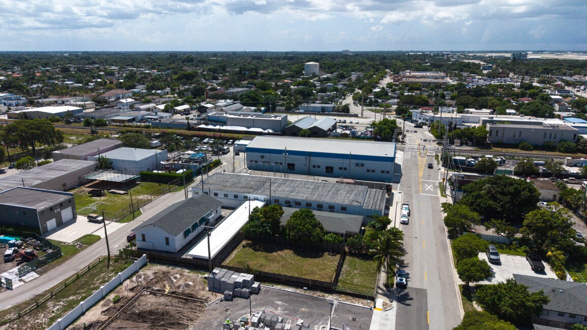 508 Nottingham Blvd, West Palm Beach, FL à vendre Photo principale- Image 1 de 4