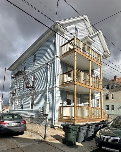 41 Yale Ave, Providence, RI à vendre - Photo du bâtiment - Image 3 de 27