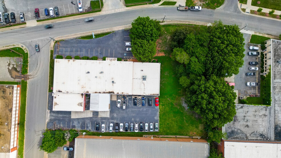 513 W 24th St, Charlotte, NC for sale - Building Photo - Image 2 of 13