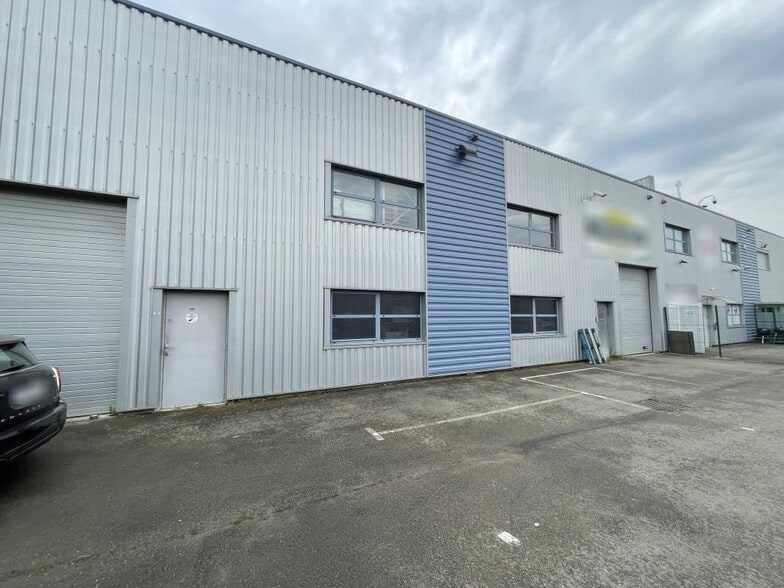 Flex in Herblay-sur-Seine for lease - Building Photo - Image 2 of 6