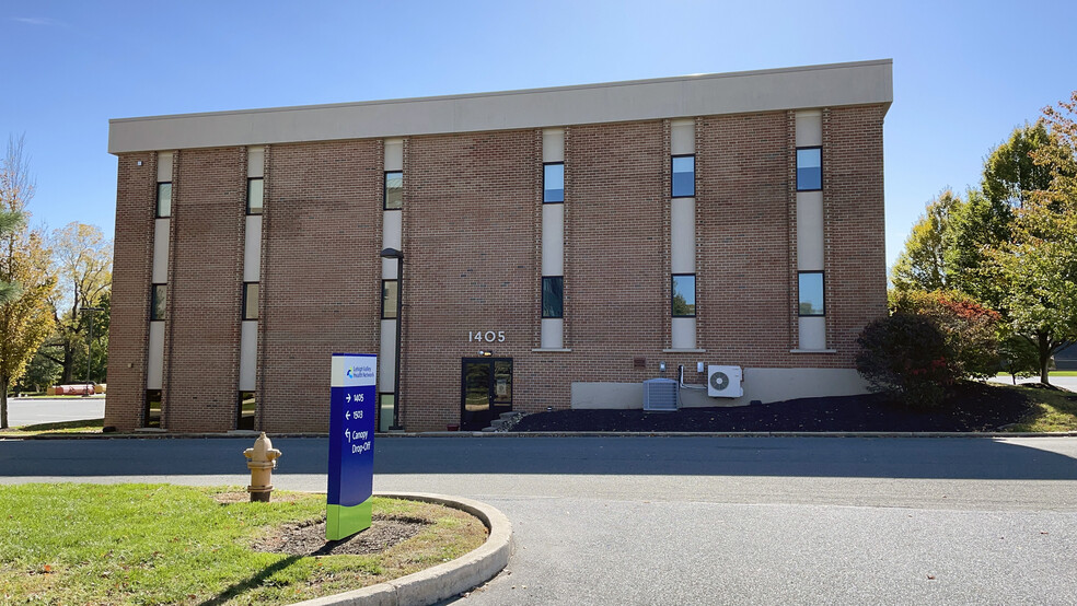 1405 N Cedar Crest Blvd, Allentown, PA for lease - Building Photo - Image 3 of 12