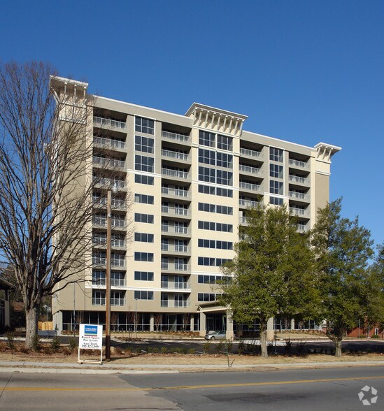 3700 Cantrell Rd, Little Rock, AR à louer - Photo du bâtiment - Image 2 de 4