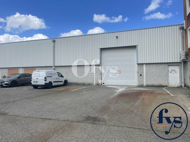 96 Avenue Du Progrès, Chassieu for lease - Building Photo - Image 1 of 5