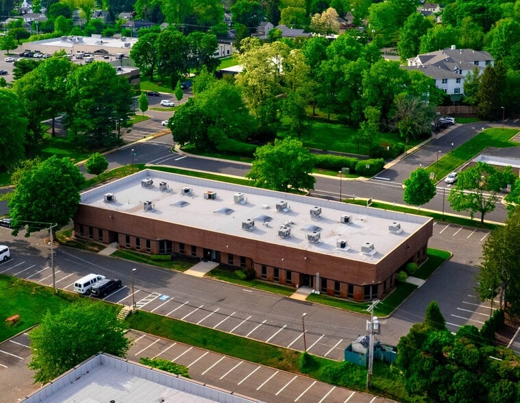 1 Executive Dr, Tinton Falls, NJ for sale - Building Photo - Image 1 of 15