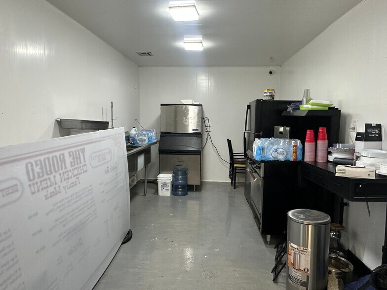 903 S Sioux St, Okmulgee, OK à vendre - Photo du bâtiment - Image 3 de 12