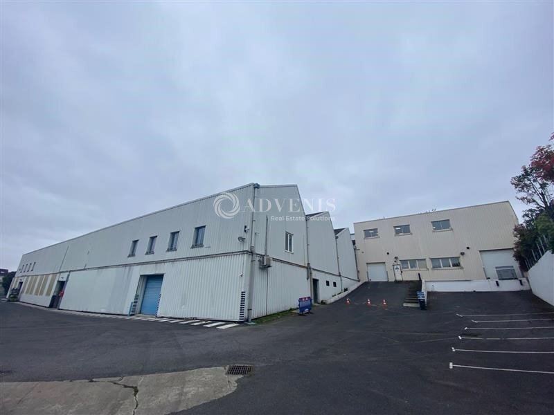 Flex in Bagnolet for lease Building Photo- Image 1 of 7